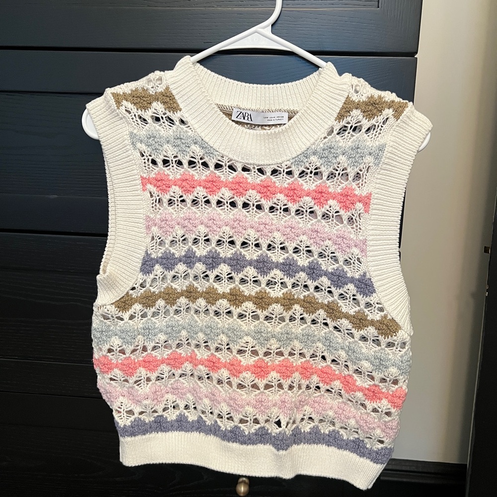 Zara Cream and Pink Crew Neck Sweater